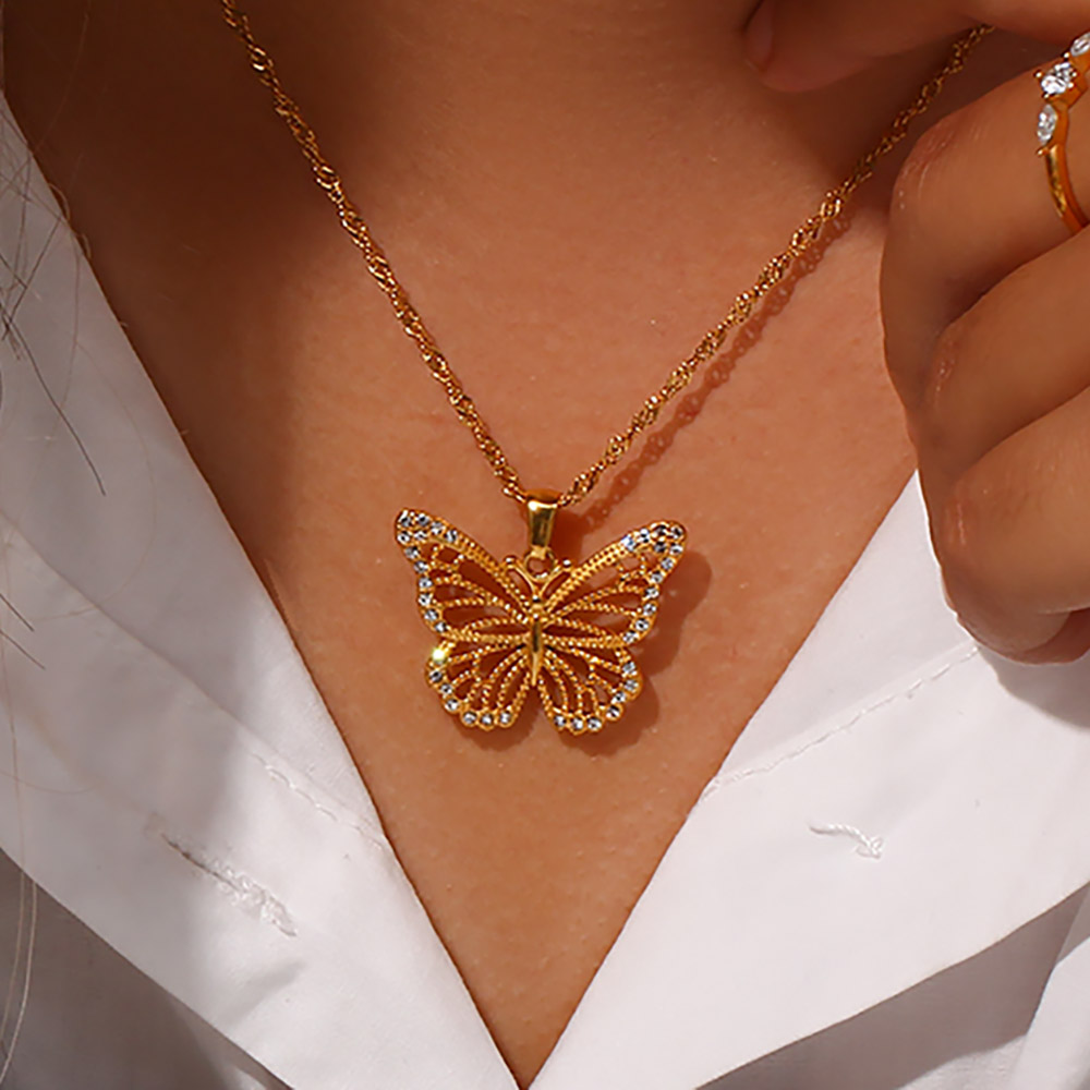 E.b. ベルステンレススチールバタフライペンダントネックレ - Butterfly Clasp Deployant のレビューと価格