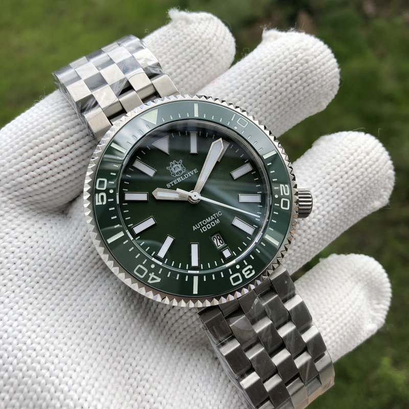STEELDIVE メンズ自動腕時計ダイバーウォッチ 100 - Seiko Watch Prospex のレビューと価格