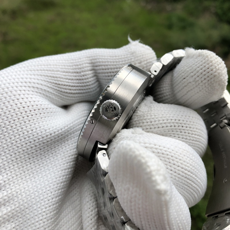 STEELDIVE メンズ自動腕時計ダイバーウォッチ 100 - Seiko Watch Prospex のレビューと価格